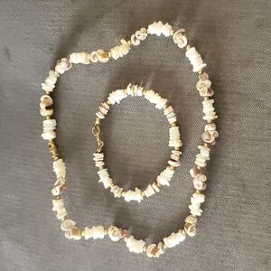 Pocha Shell Necklace and Bracelet